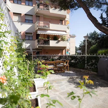 La Casetta - Gaslini E Mare - Private Parking & Garden