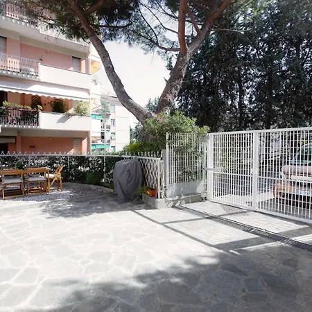 La Casetta - Gaslini E Mare - Private Parking & Garden Apartament Genua