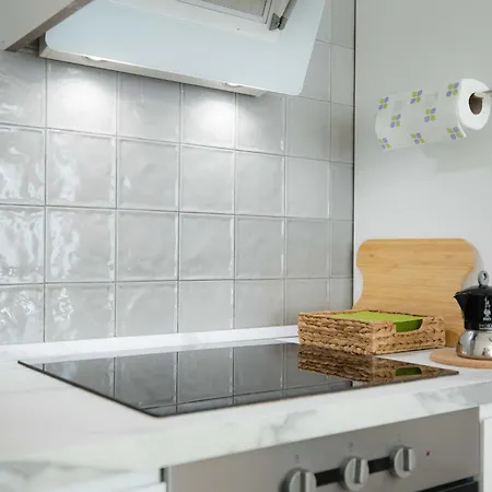 Apartment La Casetta - Gaslini E Boccadasse - Private Parking & Garden *